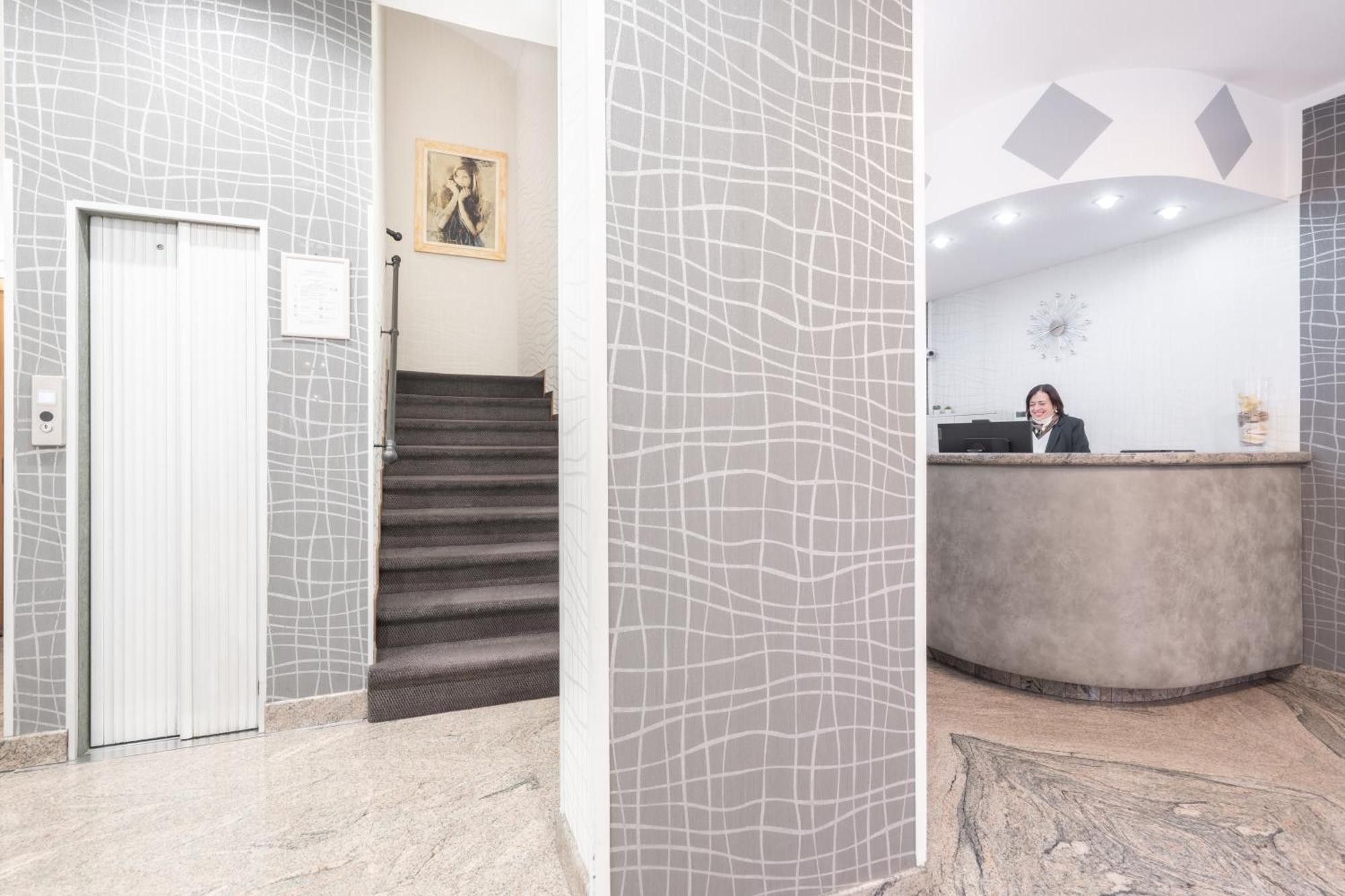 Hotel Donatello Bologna Esterno foto