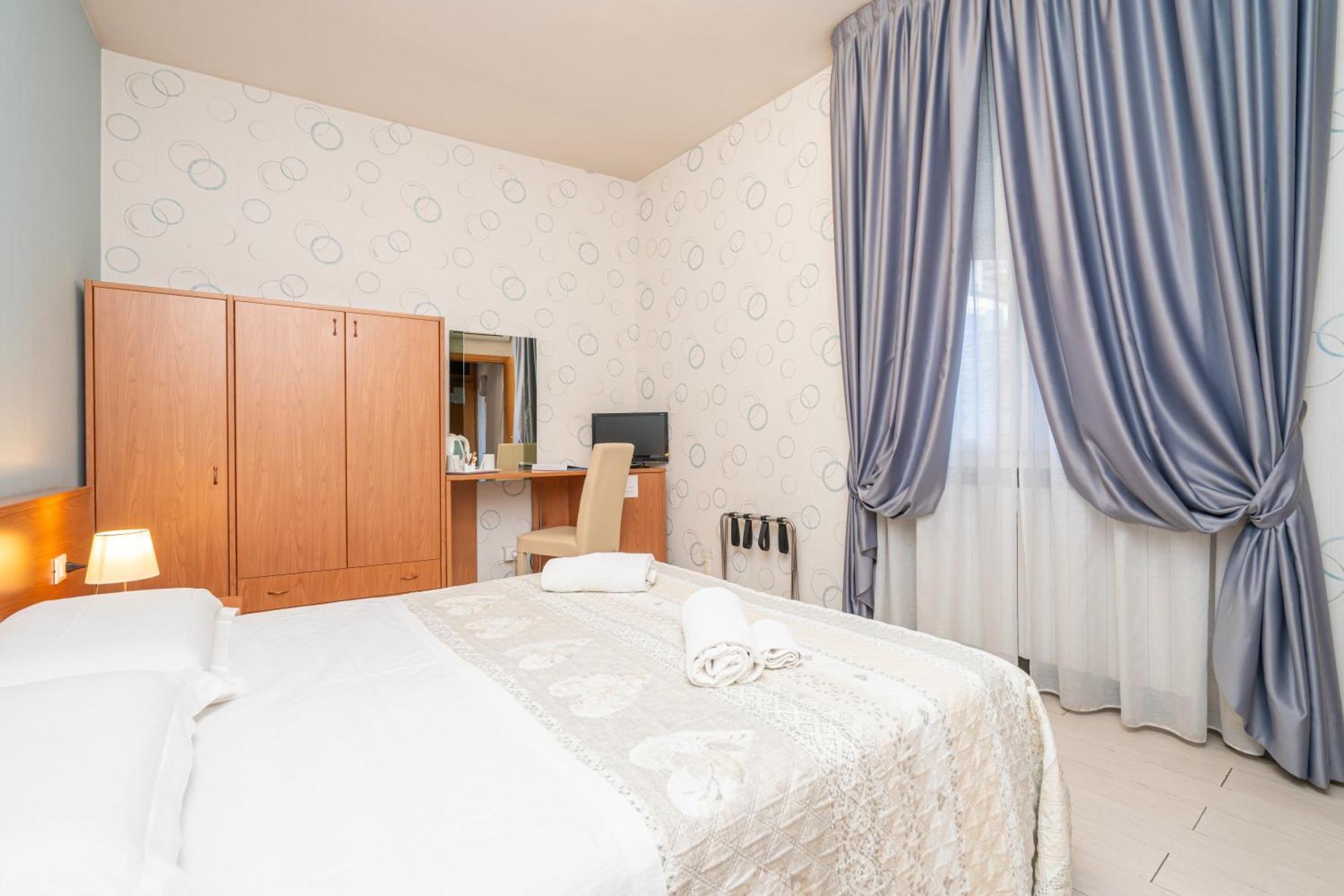 Hotel Donatello Bologna Esterno foto