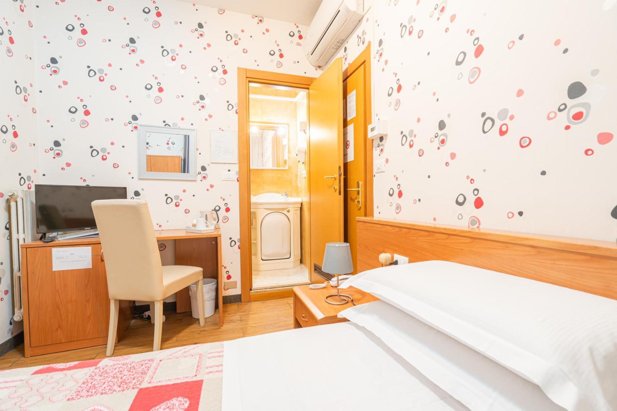 Hotel Donatello Bologna Esterno foto
