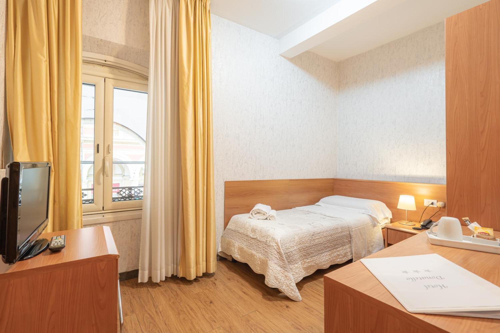 Hotel Donatello Bologna Esterno foto